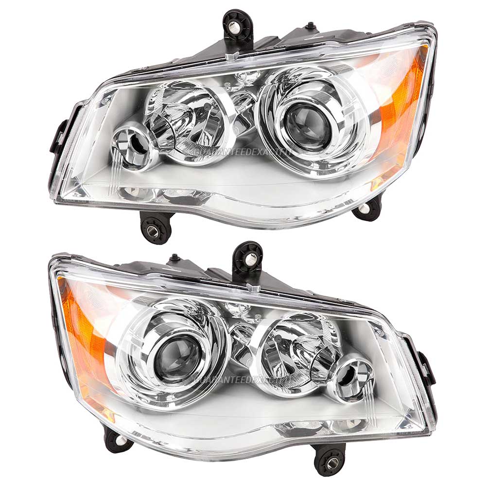 2008 Chrysler Town and Country Headlight Assembly Pair Headlight