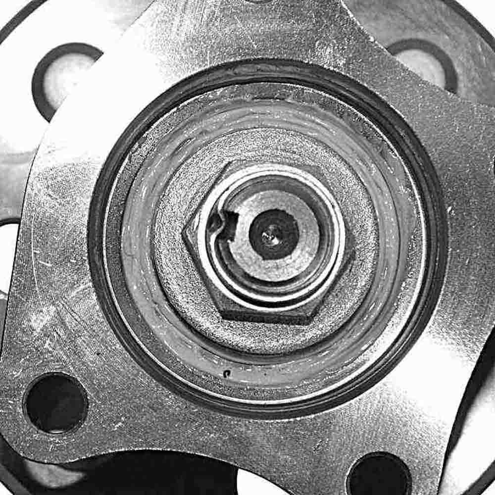 2000 Toyota Corolla Wheel Hub Assembly