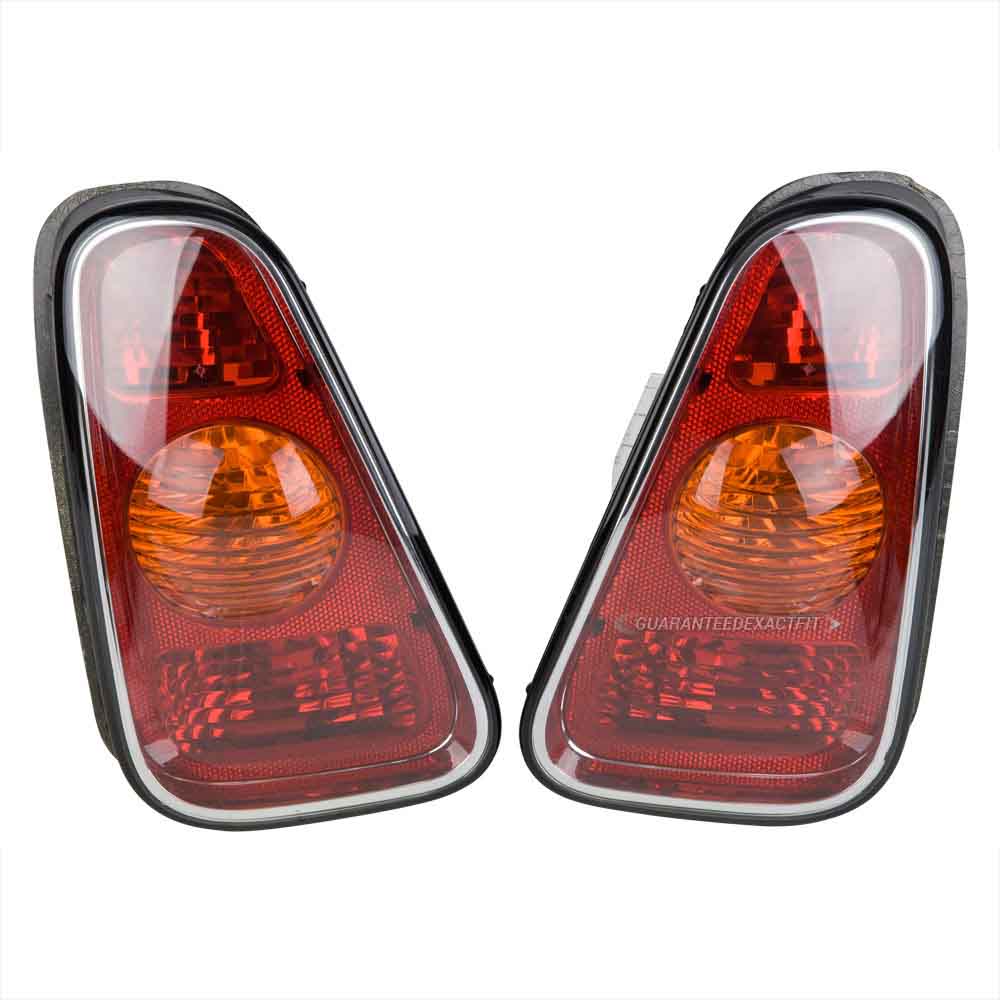 2004 Mini Cooper Tail Light Assembly Pair Left and Right To