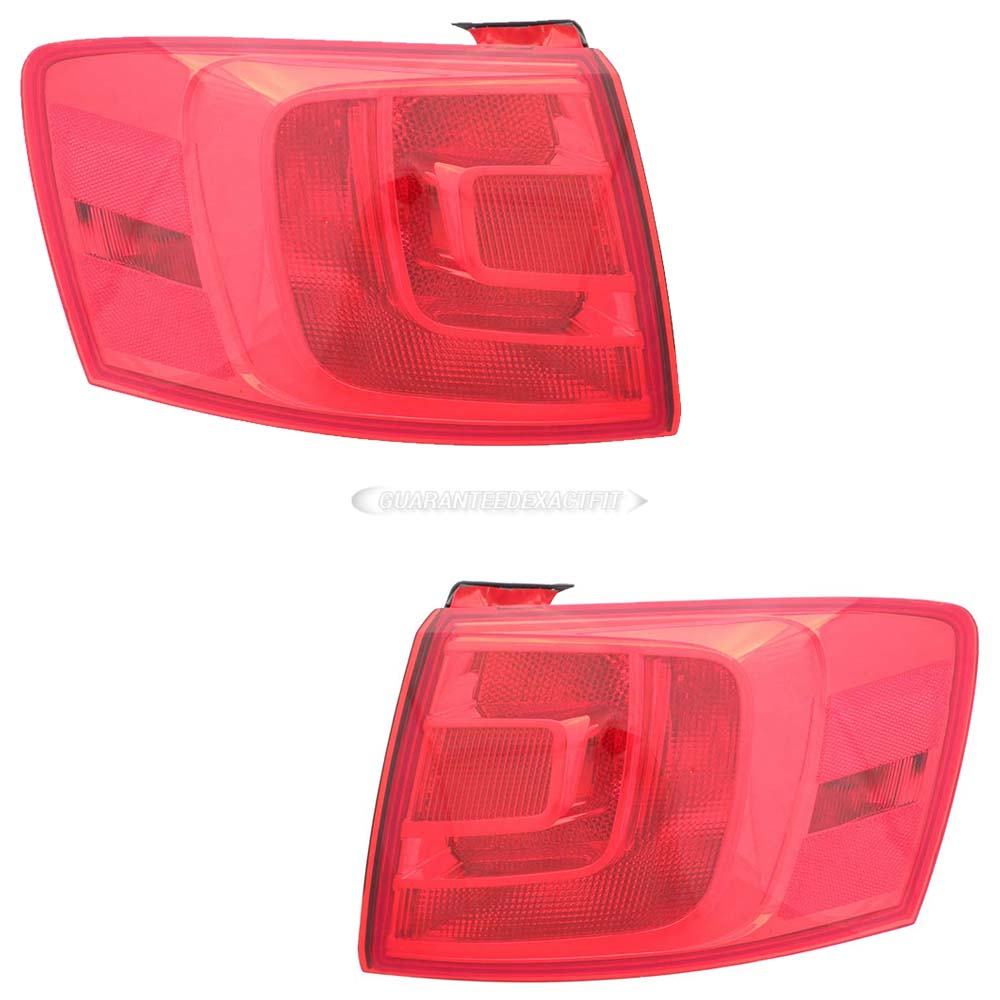 2012 Volkswagen Jetta Tail Light Assembly Pair