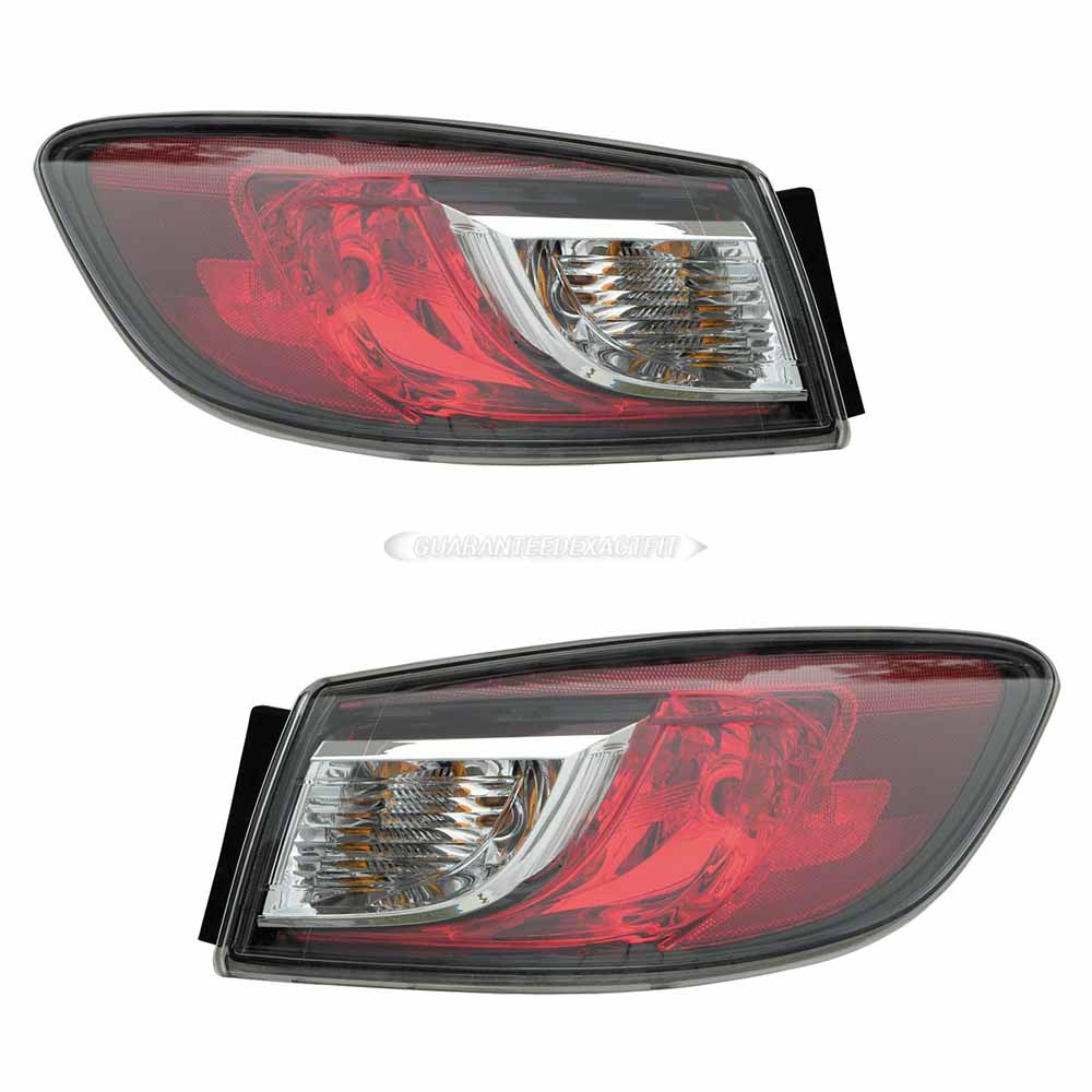2013 Mazda 3 Tail Light Assembly Pair