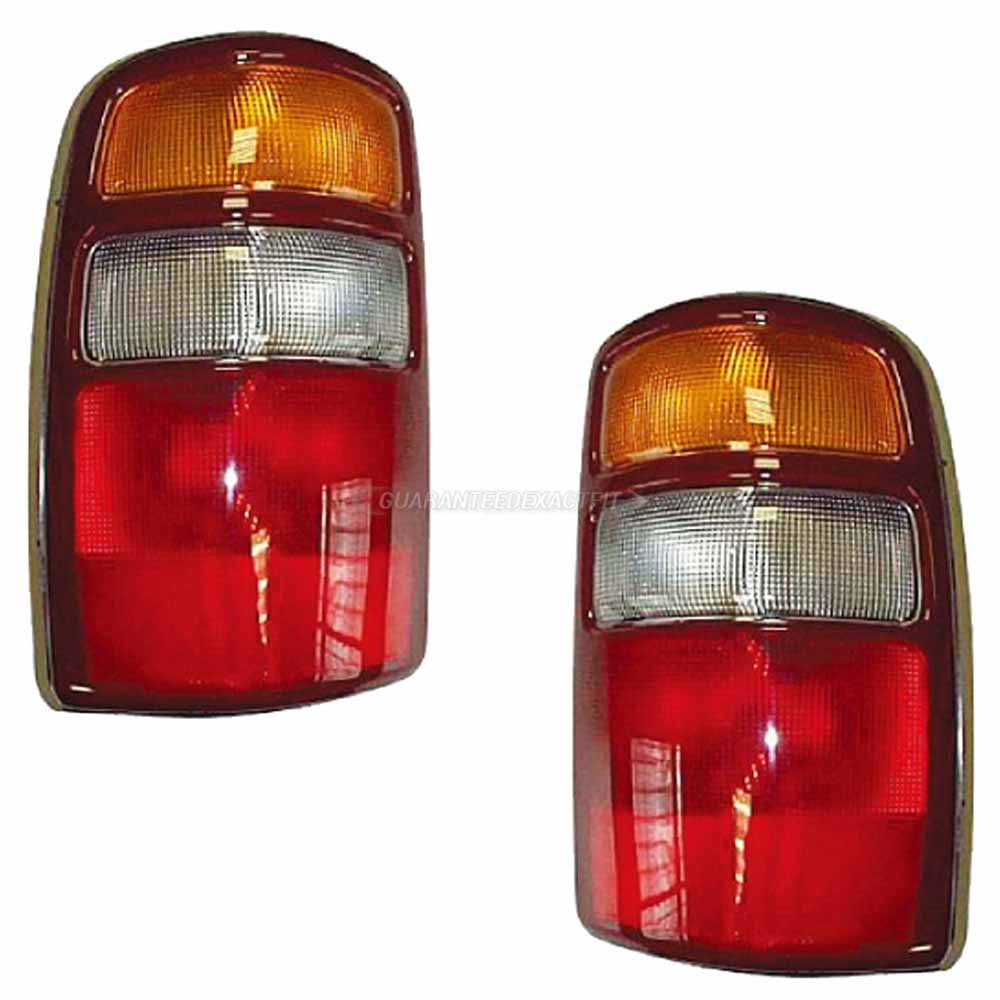 2000 Gmc Yukon Tail Light Assembly Pair