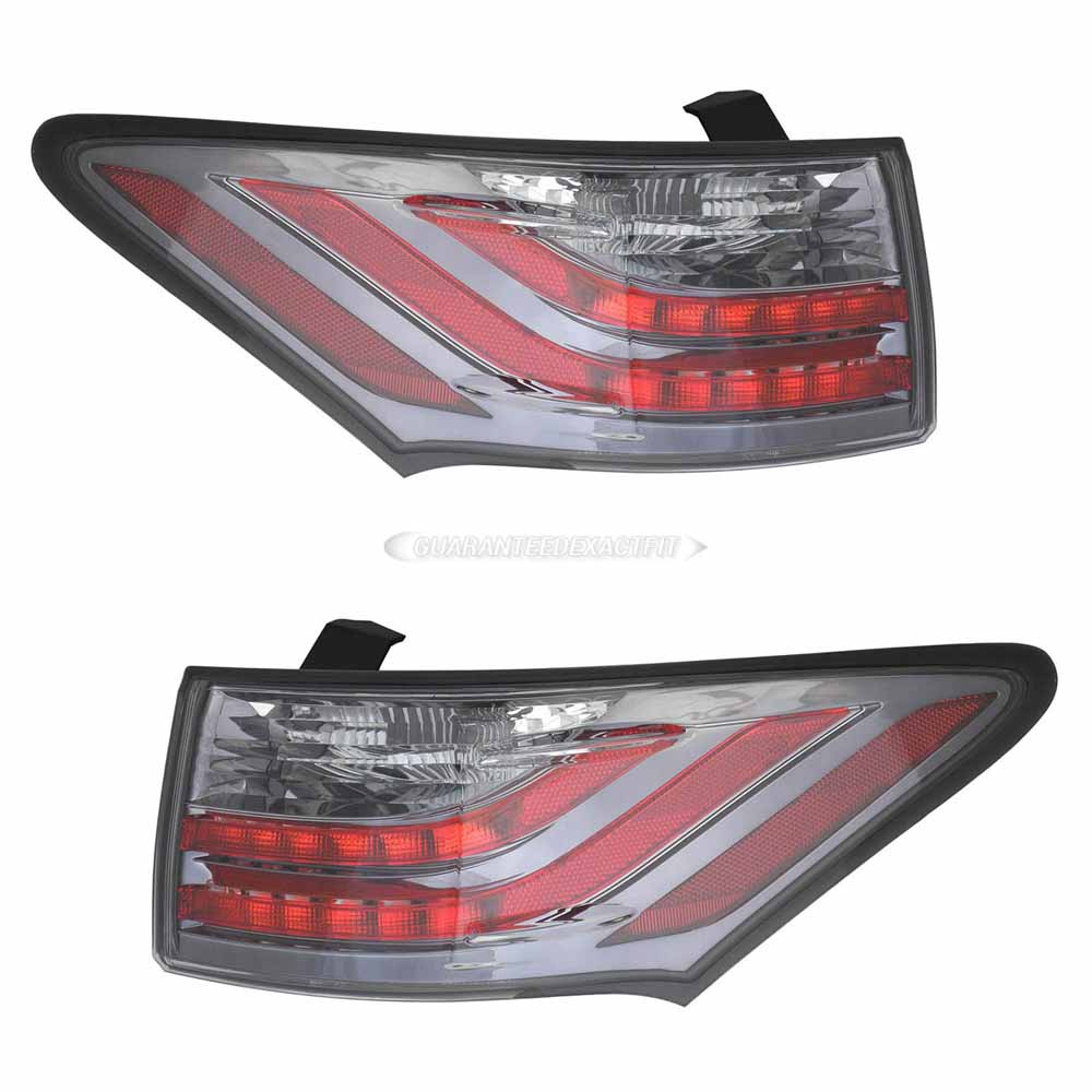 2012 Lexus CT200h Tail Light Assembly Pair