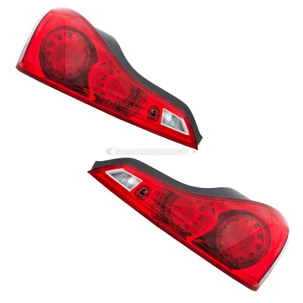 2012 Infiniti G37 Tail Light Assembly Pair