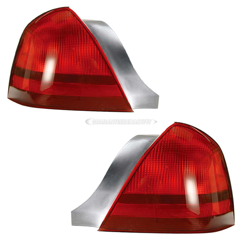 2003 Mercury Grand Marquis Tail Light Assembly Pair