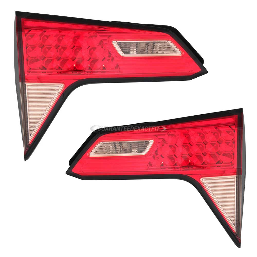 2016 Honda HR-V Tail Light Assembly Pair