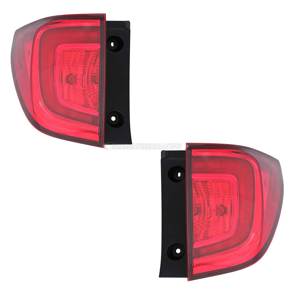 2016 Honda Pilot Tail Light Assembly Pair
