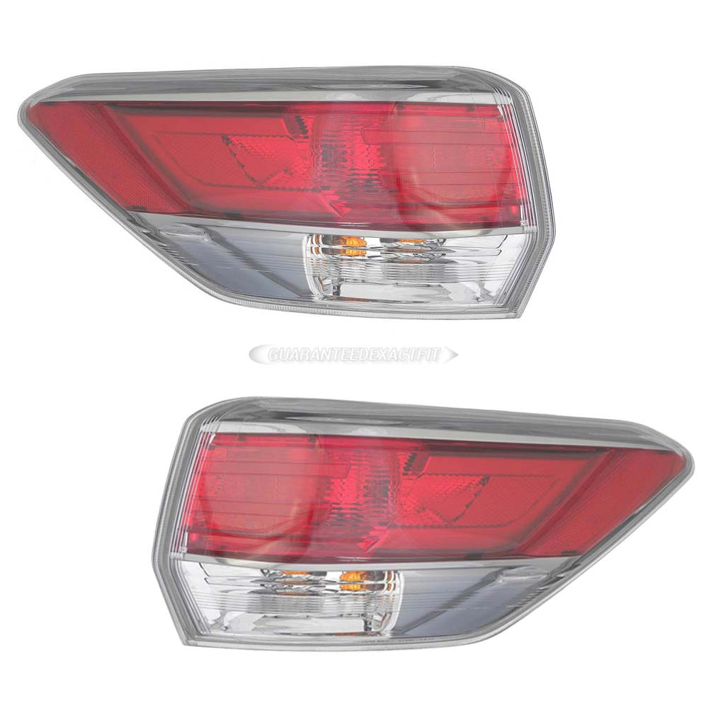 2014 Toyota Highlander Tail Light Assembly Pair