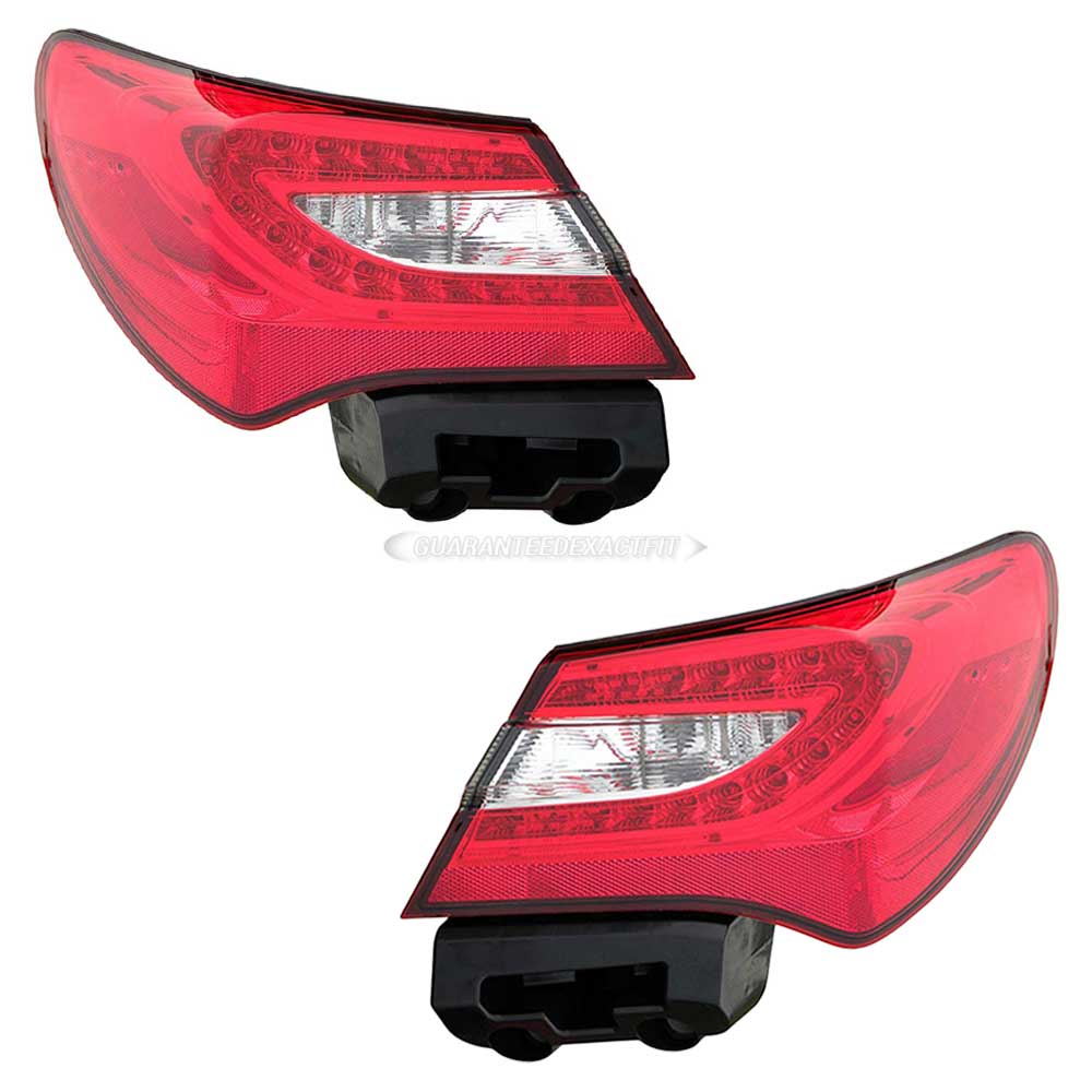 2012 Chrysler 200 Tail Light Assembly Pair