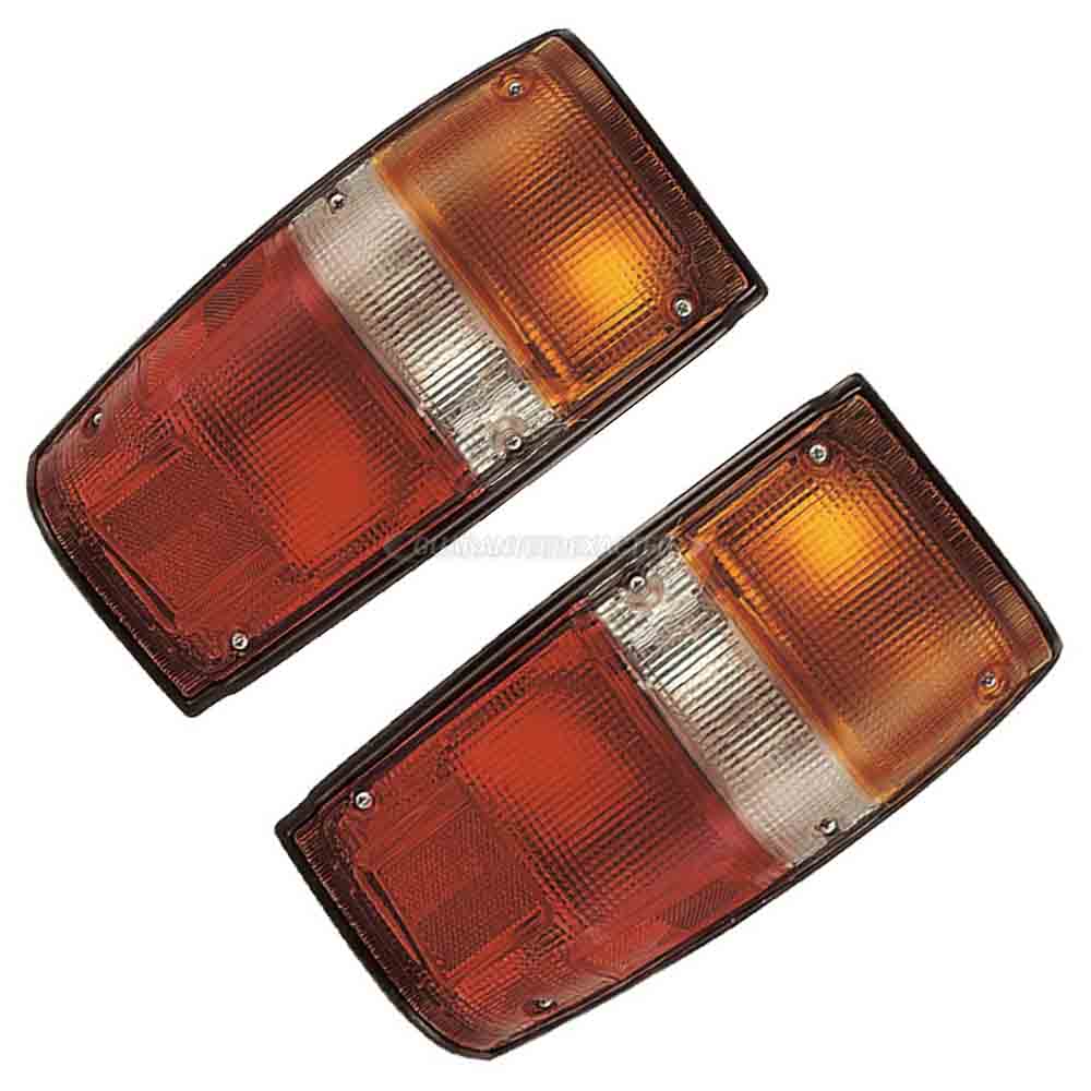1987 Toyota 4Runner Tail Light Assembly Pair