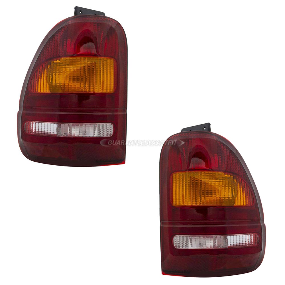 1996 Ford Windstar Tail Light Assembly Pair