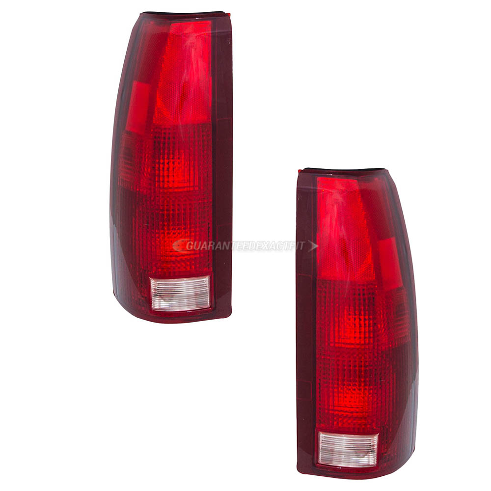 2000 Gmc Yukon Tail Light Assembly Pair