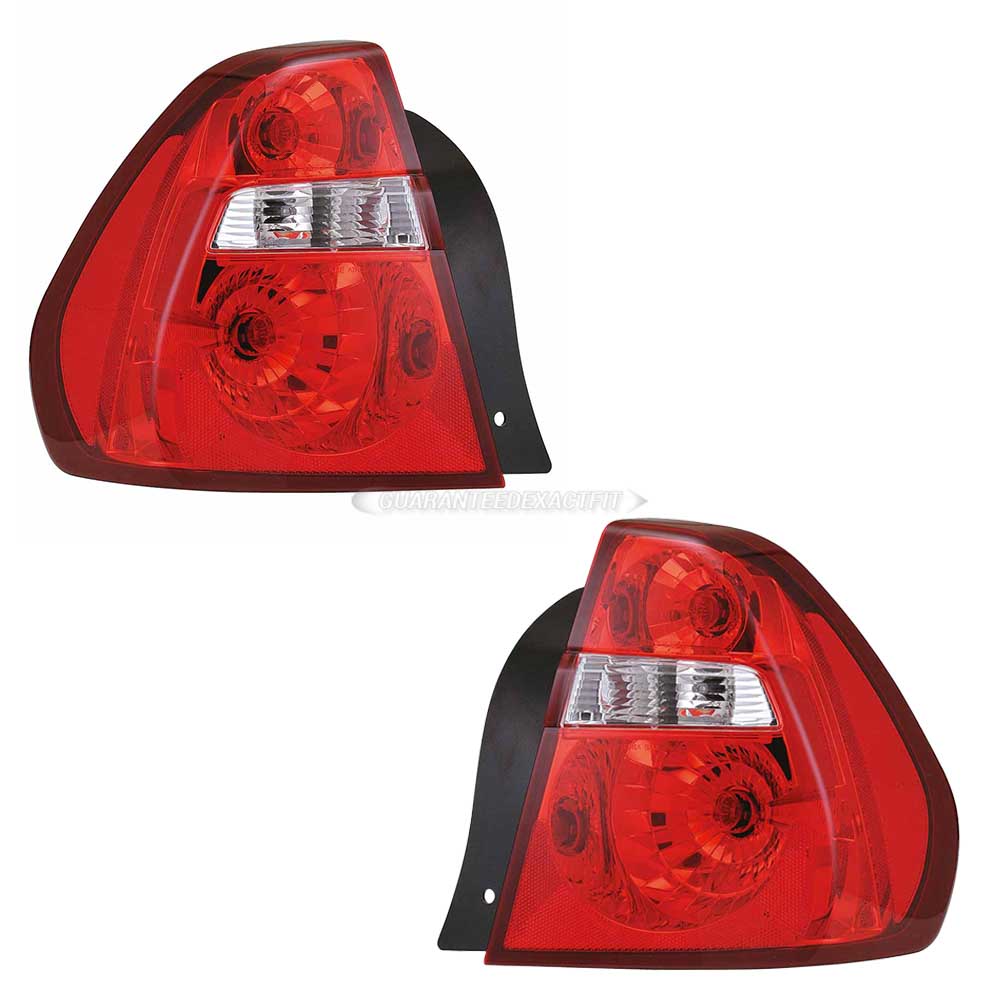 2004 Chevrolet Malibu Tail Light Assembly Pair