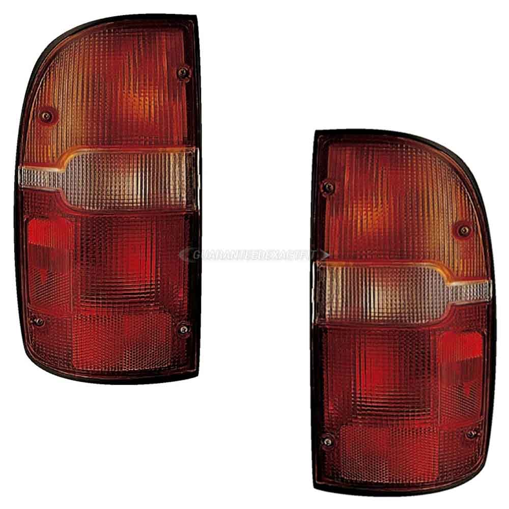 2000 Toyota Tacoma Tail Light Assembly Pair