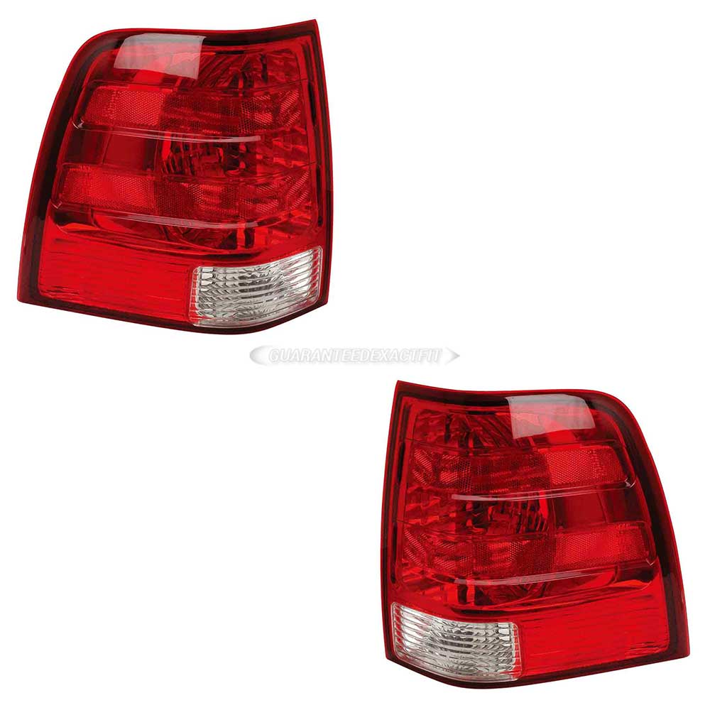 2006 Ford Expedition Tail Light Assembly Pair
