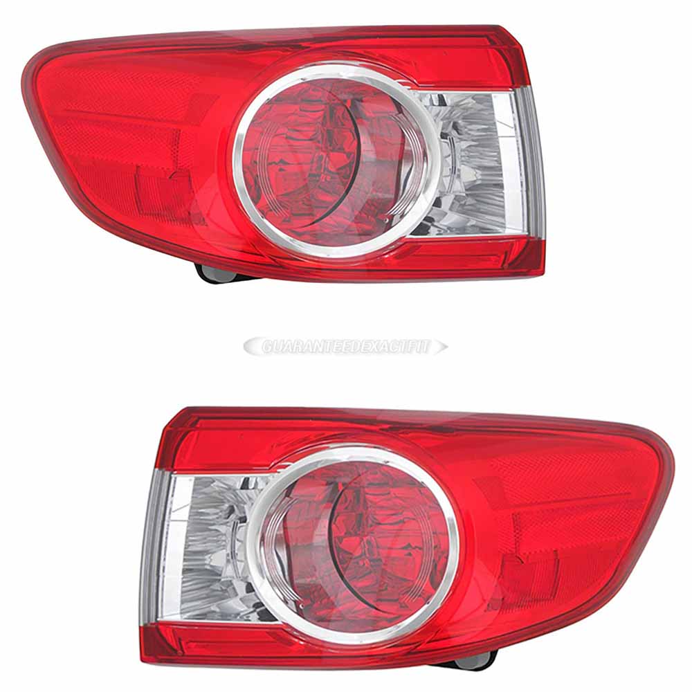 2011 Toyota Corolla Tail Light Assembly Pair