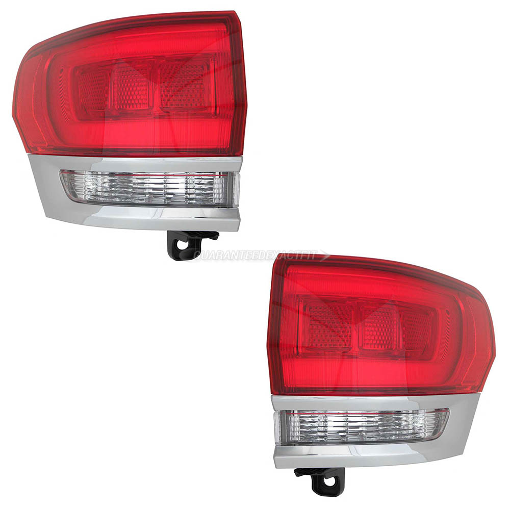 2017 Jeep Grand Cherokee Tail Light Assembly Pair