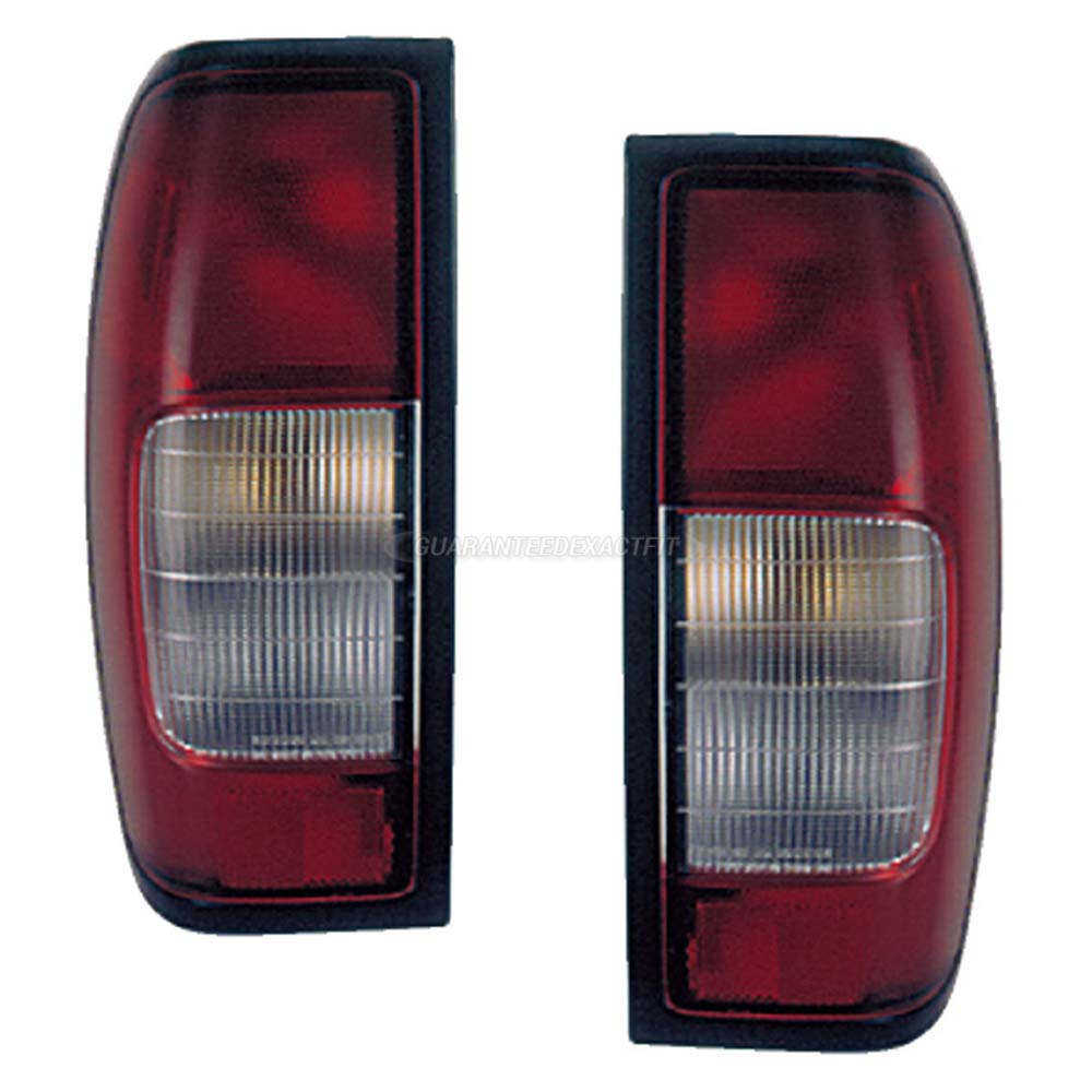 2000 Nissan Frontier Tail Light Assembly Pair