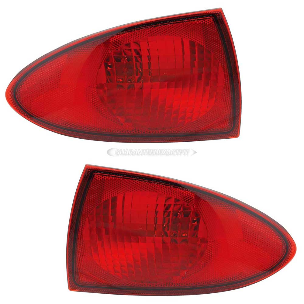 2002 Chevrolet Cavalier Tail Light Assembly Pair