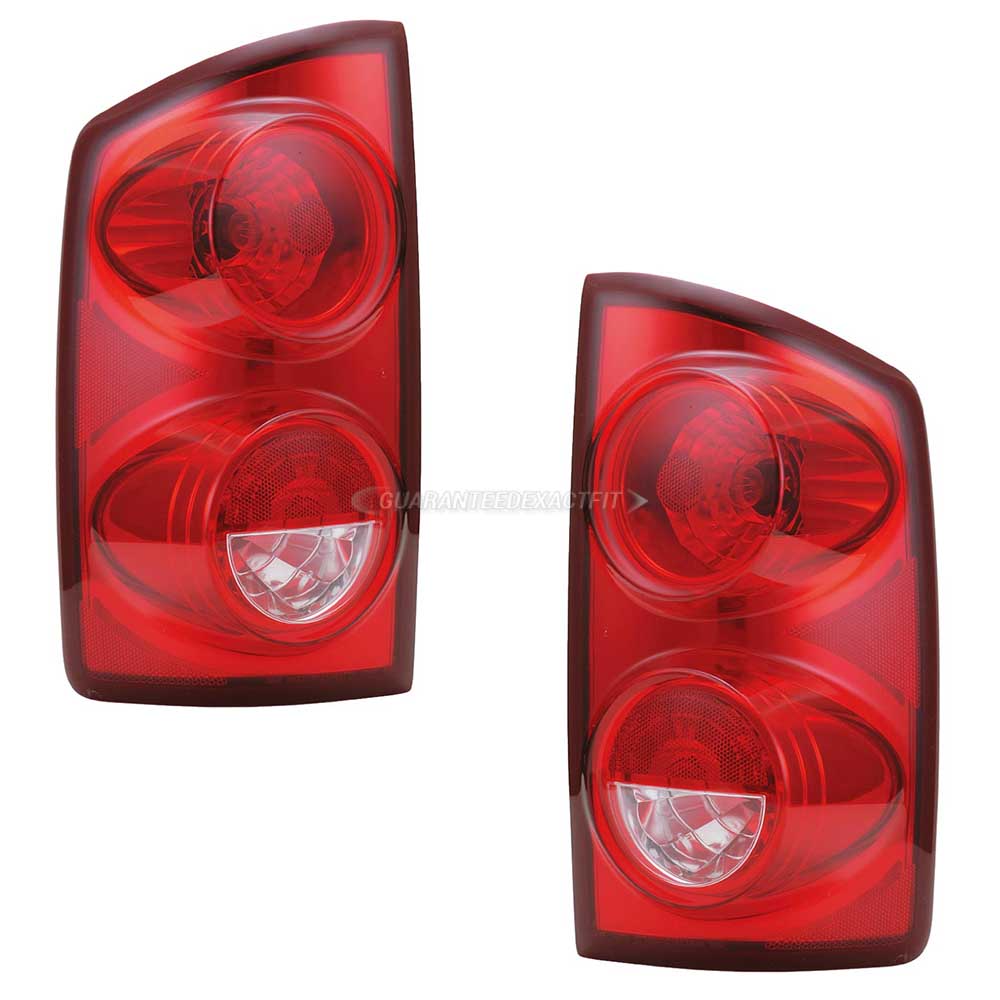 2007 Dodge Ram Trucks Tail Light Assembly Pair