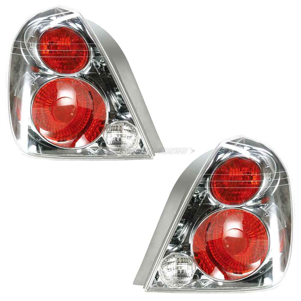 2005 Nissan Altima Tail Light Assembly Pair