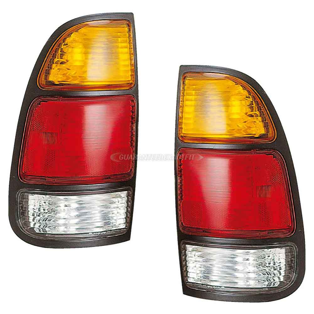 2000 Toyota Tundra Tail Light Assembly Pair
