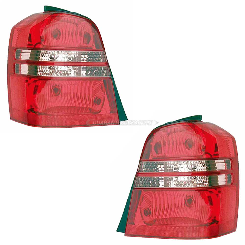 2003 Toyota Highlander Tail Light Assembly Pair