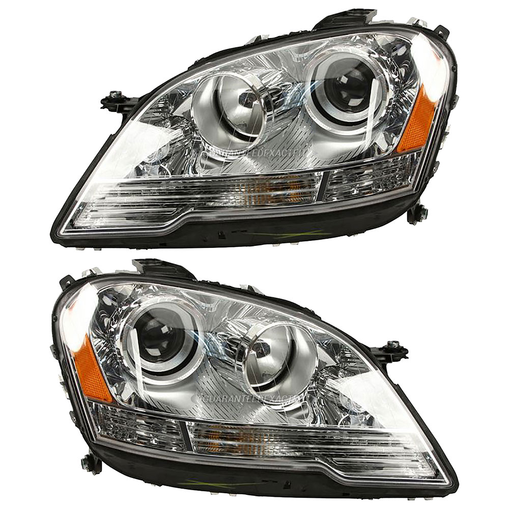  Mercedes Benz ML550 Headlight Assembly Pair 