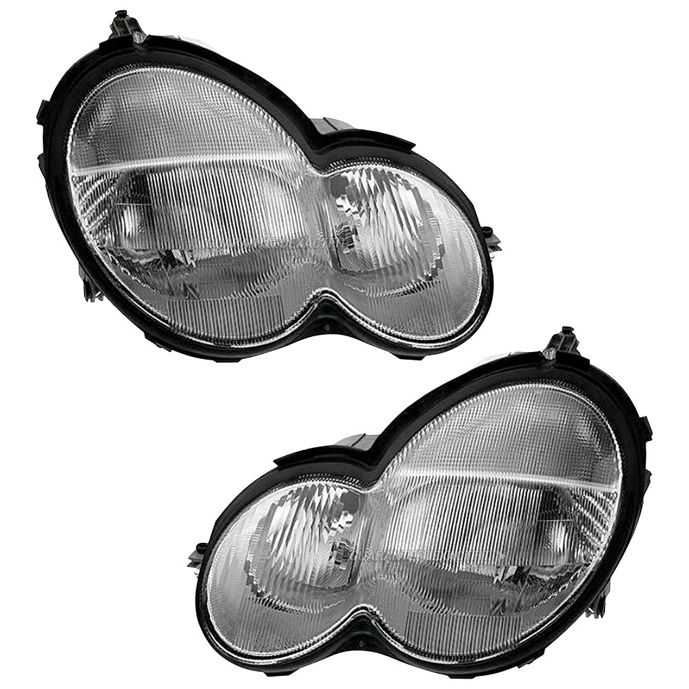 2003 Mercedes Benz C320 Headlight Assembly Pair