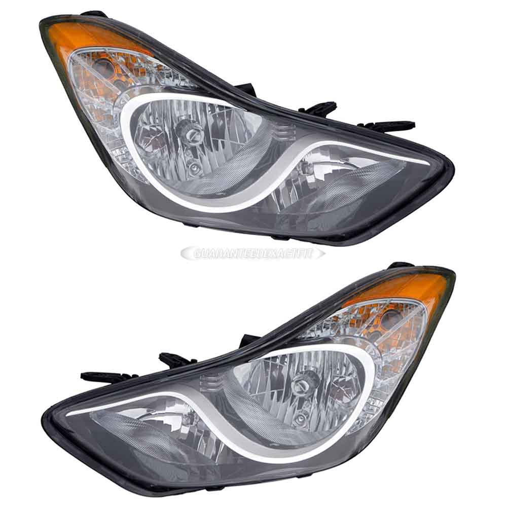 2012 Hyundai Elantra Headlight Assembly Pair