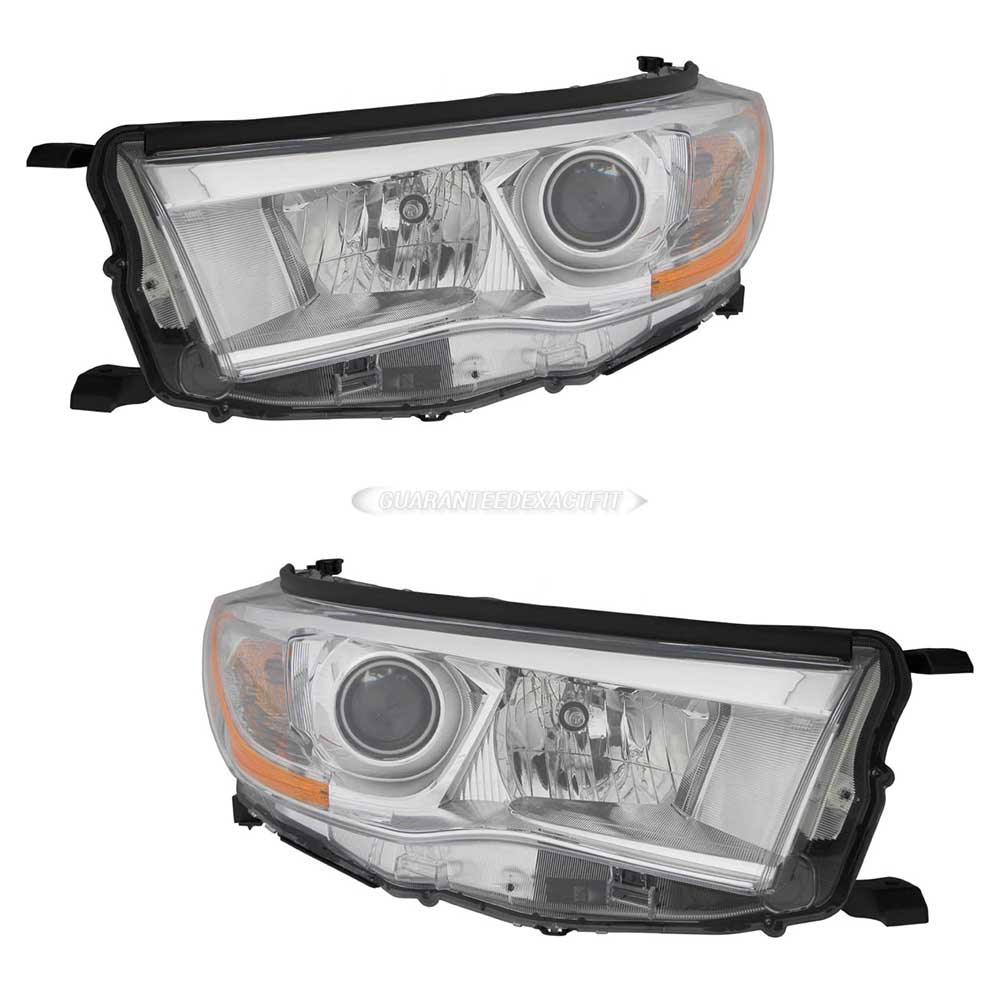 2014 Toyota Highlander Headlight Assembly Pair