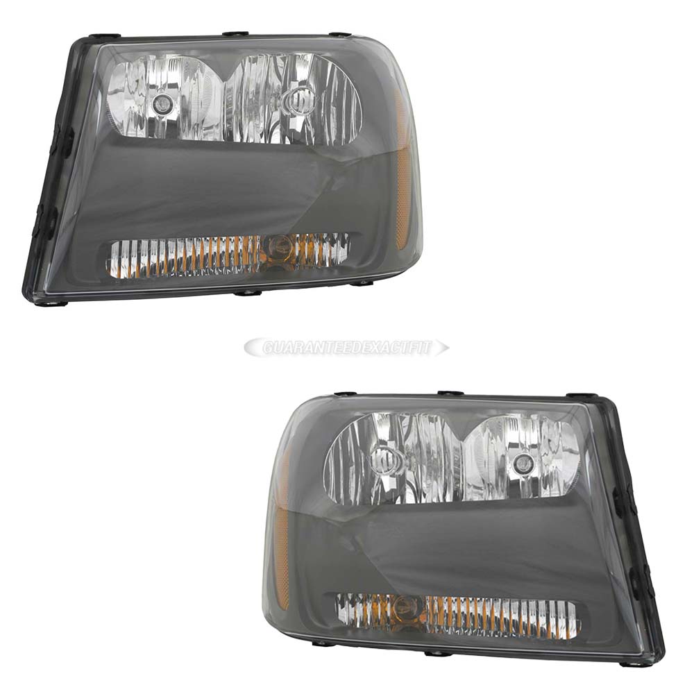 2006 Chevrolet Trailblazer EXT Headlight Assembly Pair