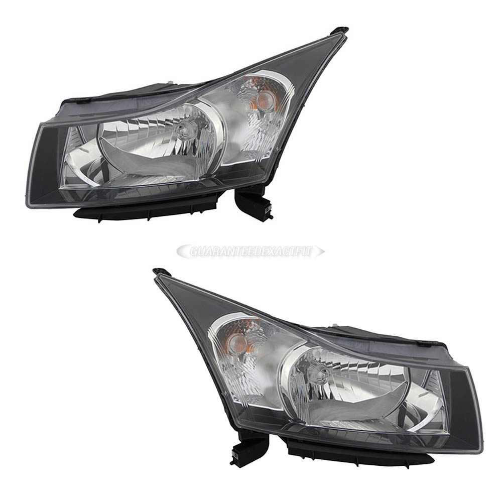 2012 Chevrolet Cruze Headlight Assembly Pair