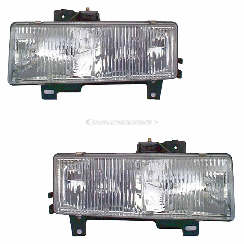2002 Chevrolet Express 2500 Headlight Assembly Pair
