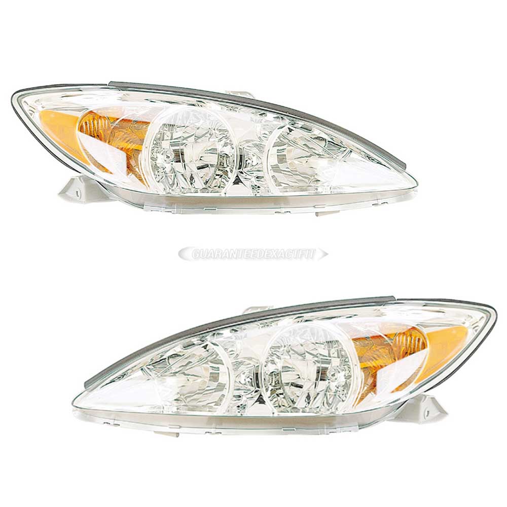 2004 Toyota Camry Headlight Assembly Pair