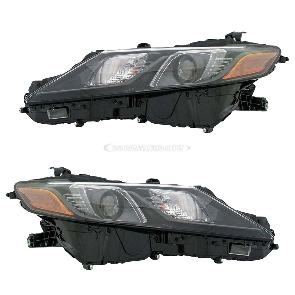 2021 Toyota Camry Headlight Assembly Pair