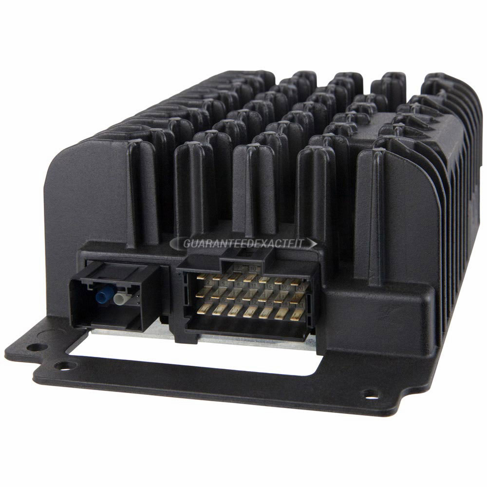 2005 Mercedes Benz C230 Amplifier