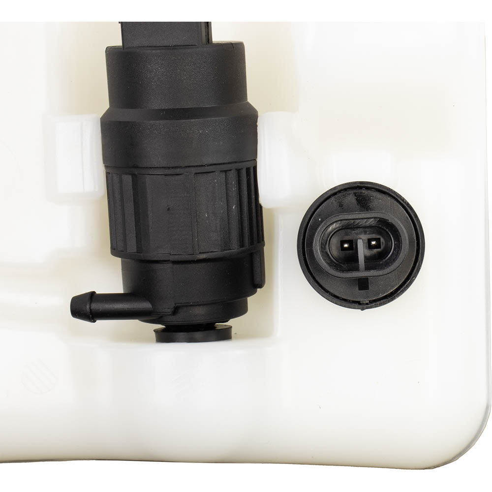 2007 Mitsubishi Raider Engine Coolant Reservoir