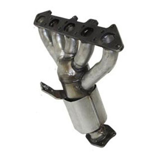 2003 Volvo S60 Catalytic Converter EPA Approved and o2 Sensor