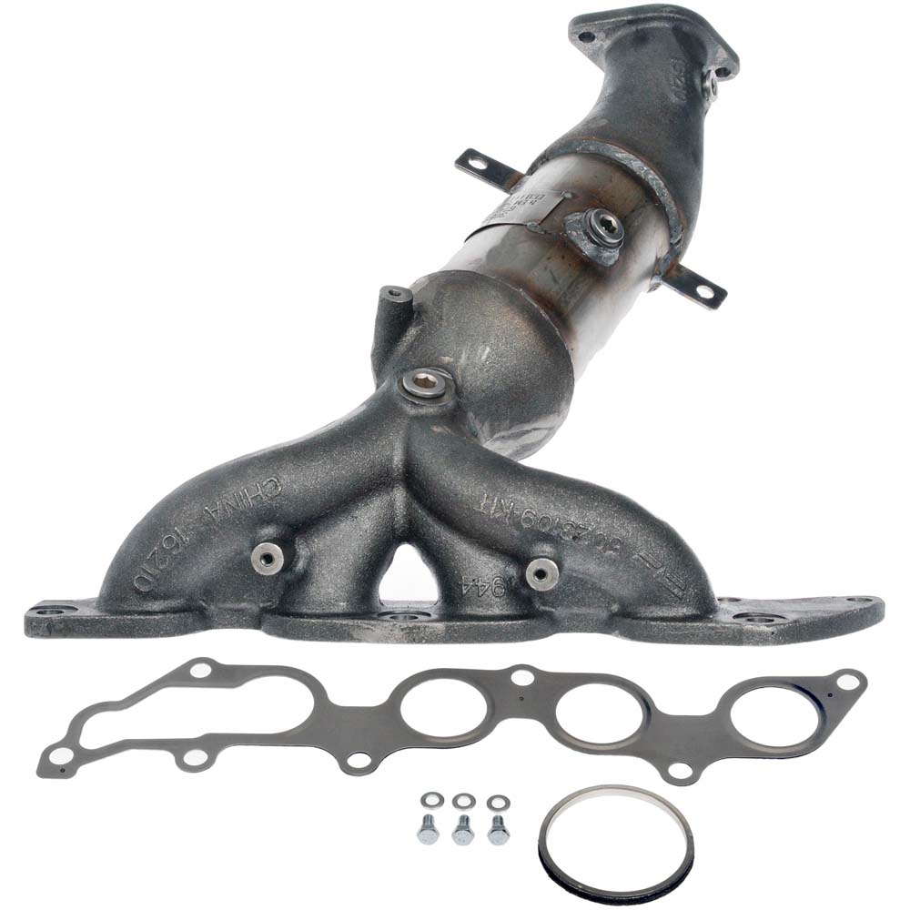 2006 Ford Focus Catalytic Converter w/ Exhaust Manifold