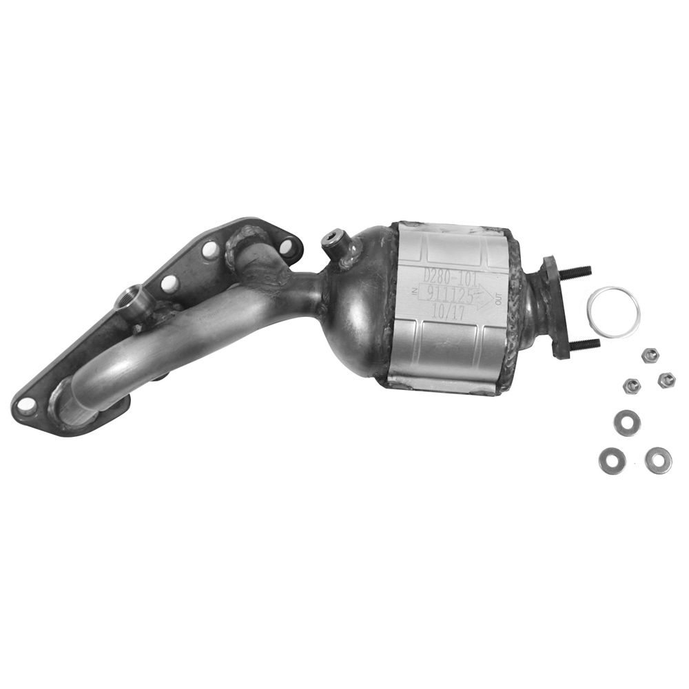 2003 Nissan Frontier Catalytic Converter w/ Exhaust Manifold
