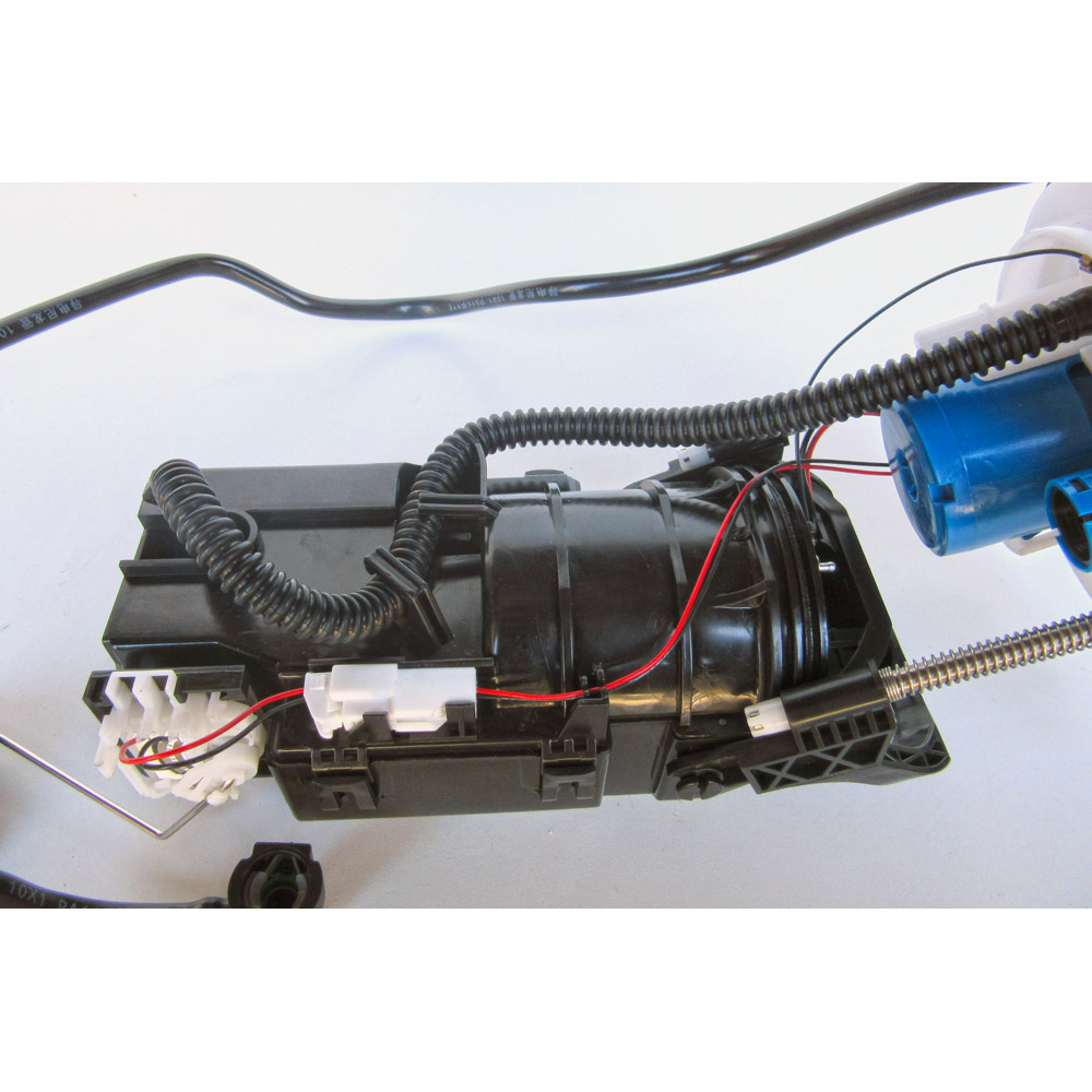 2009 Saturn Aura Fuel Pump Assembly