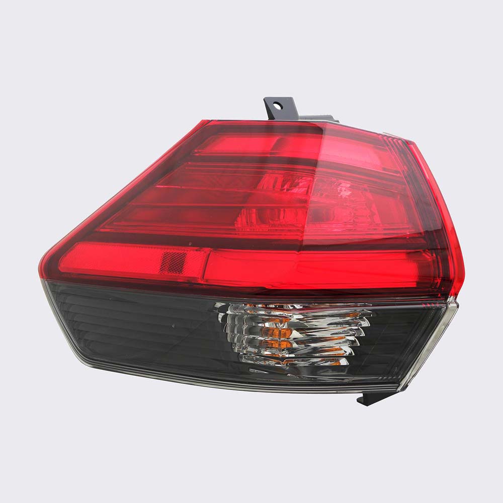 2017 Nissan Rogue Tail Light Assembly Pair