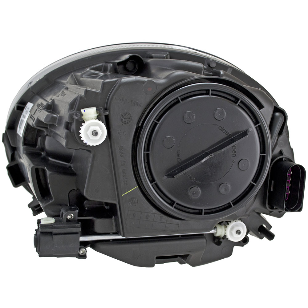 2016 Volkswagen Beetle Headlight Assembly Right Passenger Side