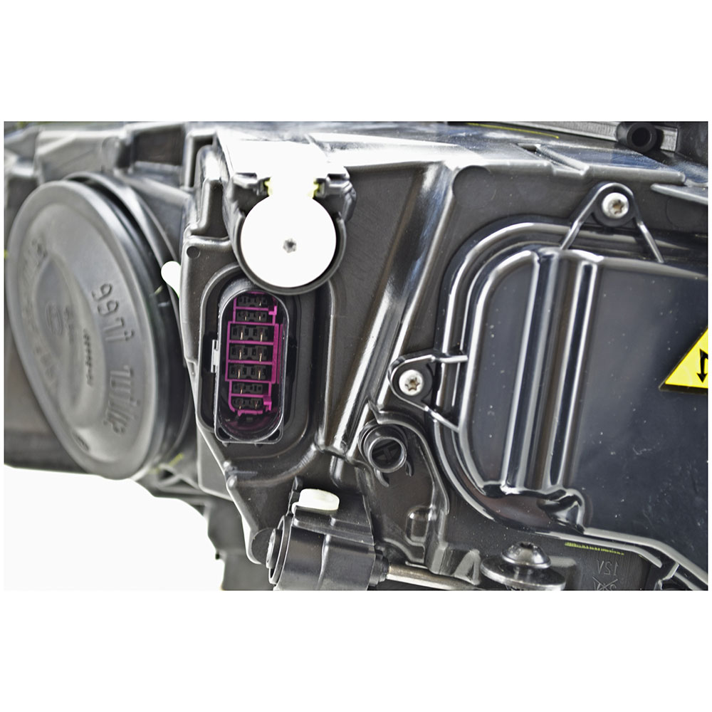 2016 Volkswagen Golf Headlight Assembly