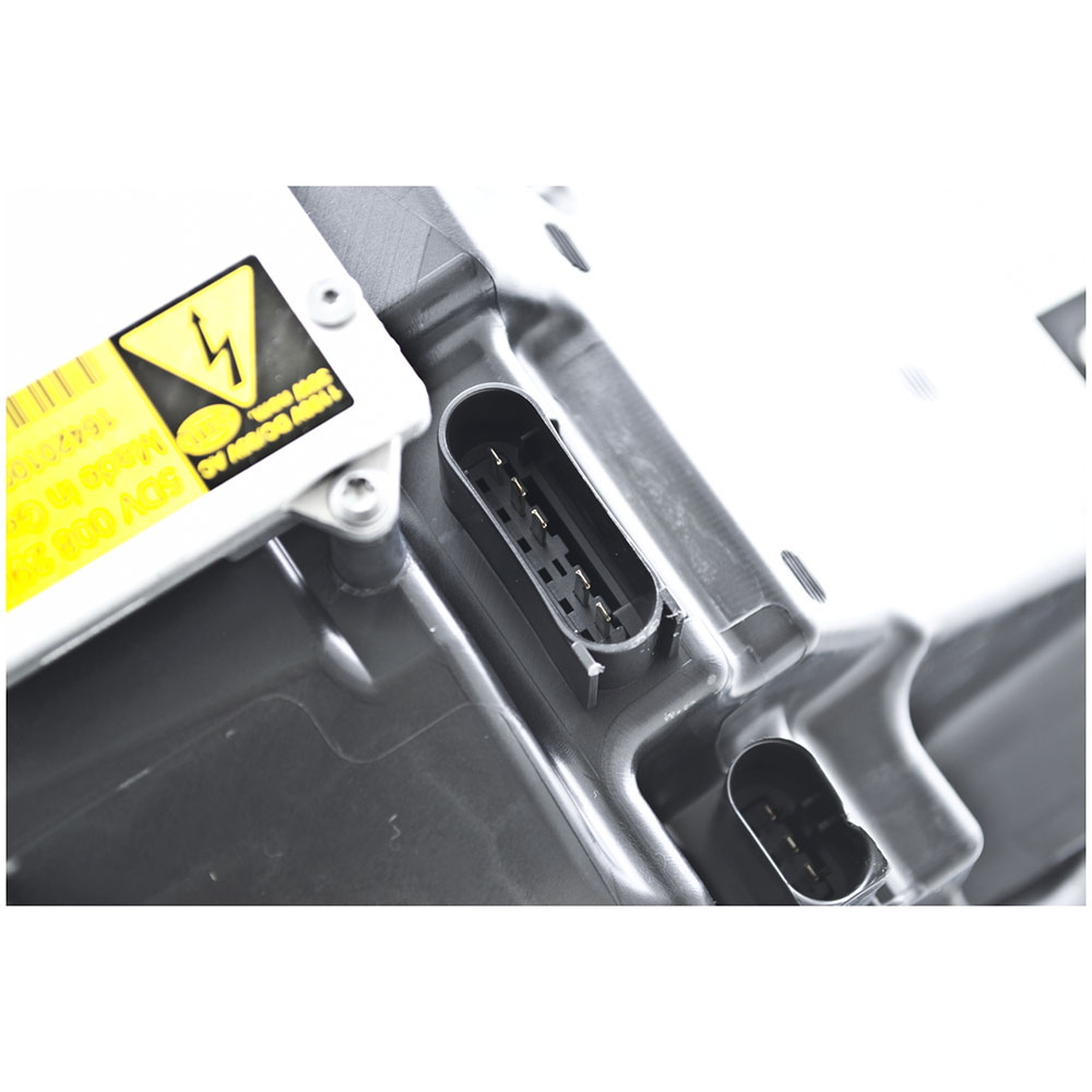 2007 Mercedes Benz R320 Headlight Assembly