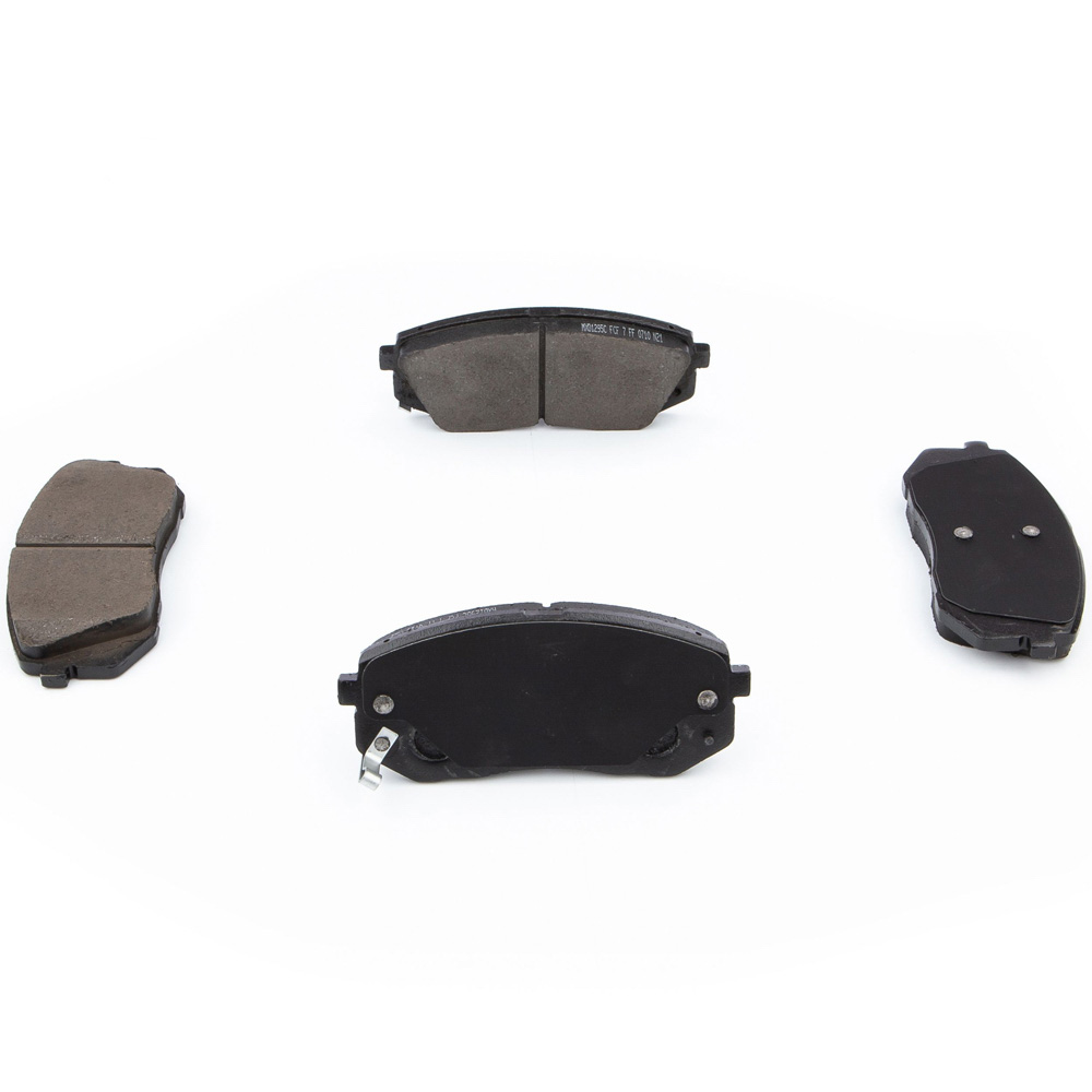 2007 Kia Rondo Brake Pad Set