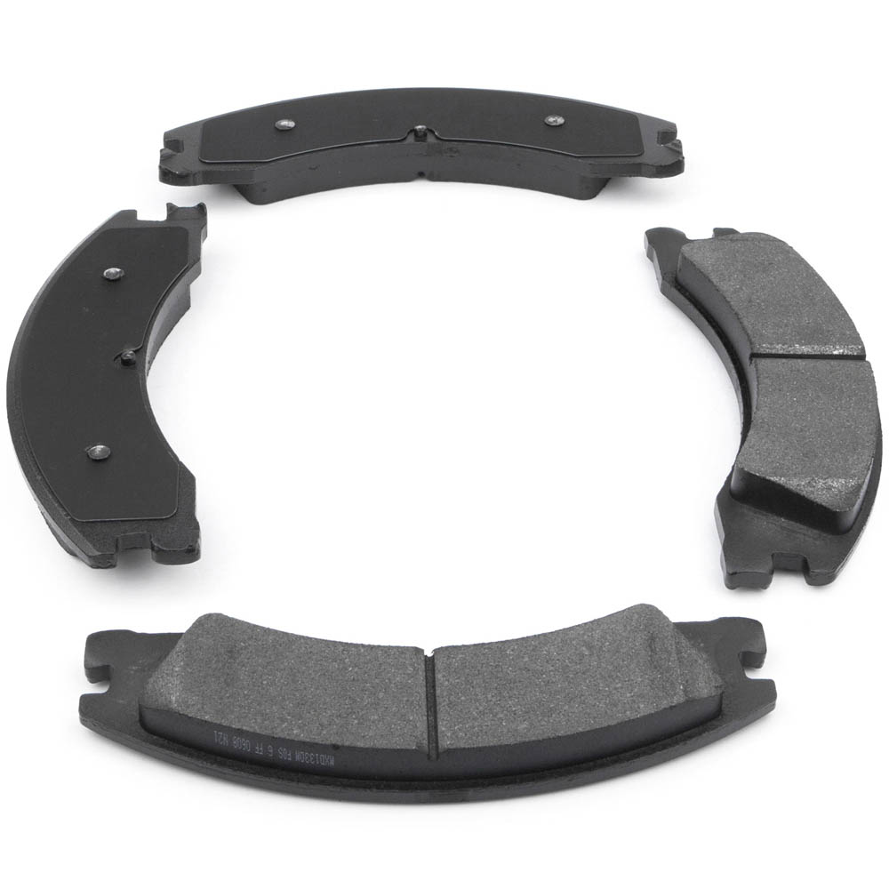 2017 Ford E-450 Super Duty Brake Pad Set