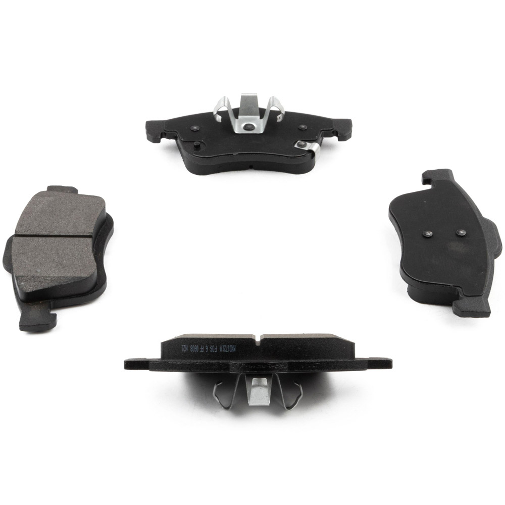 2016 Fiat 500L Brake Pad Set