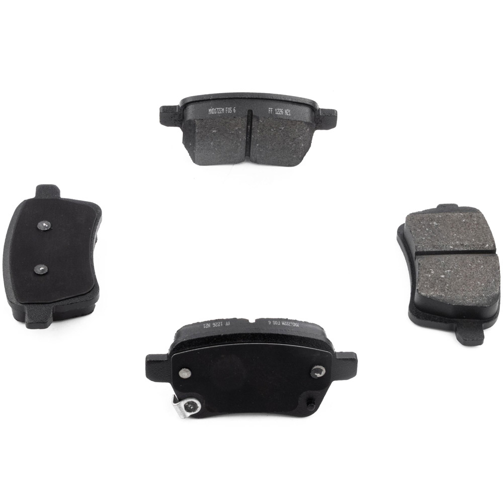 2016 Fiat 500L Brake Pad Set